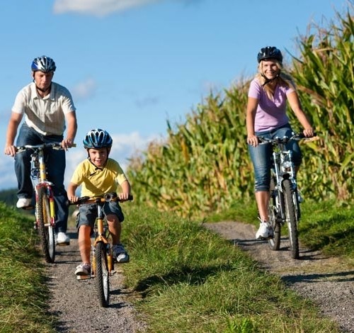 Turismo en bici … Nace «BikeFriendly»