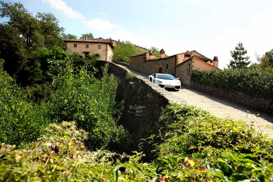 Lamborghini en la Toscana
