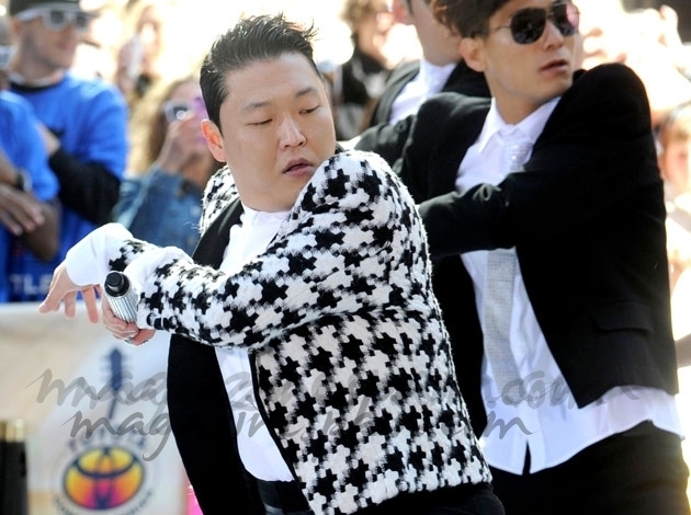 PSY se convierte en personaje ilustre