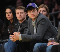 Ashton Kutcher 2012