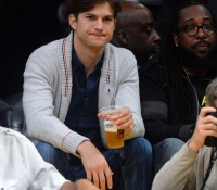 ashton-kutcher-2013-7