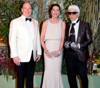 principe-alberto-carolina-de-monaco-y-karl-lagerfeld