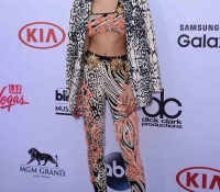 zendaya.jpg
