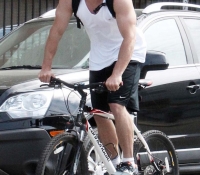 chris hemsworth 2010