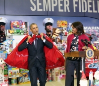 Barack-Obama-Papa-Noel