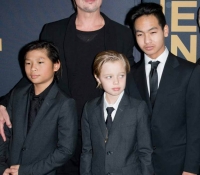 Brad-Pitt-y-sus-hijos-Shiloh-Pax-y-Maddox