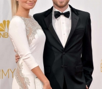 Aaron-Paul-y-Lauren-Parsekian