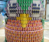 Exposicion-de-latas