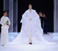 paris fashion week lan yu alta costura