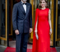 reina-letizia-rojo-5