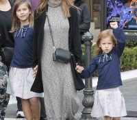 jessica-alba-con-sus-hijas-honor-marie-y-haven-garner-