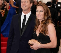 Edward Norton y Shauna Robertson