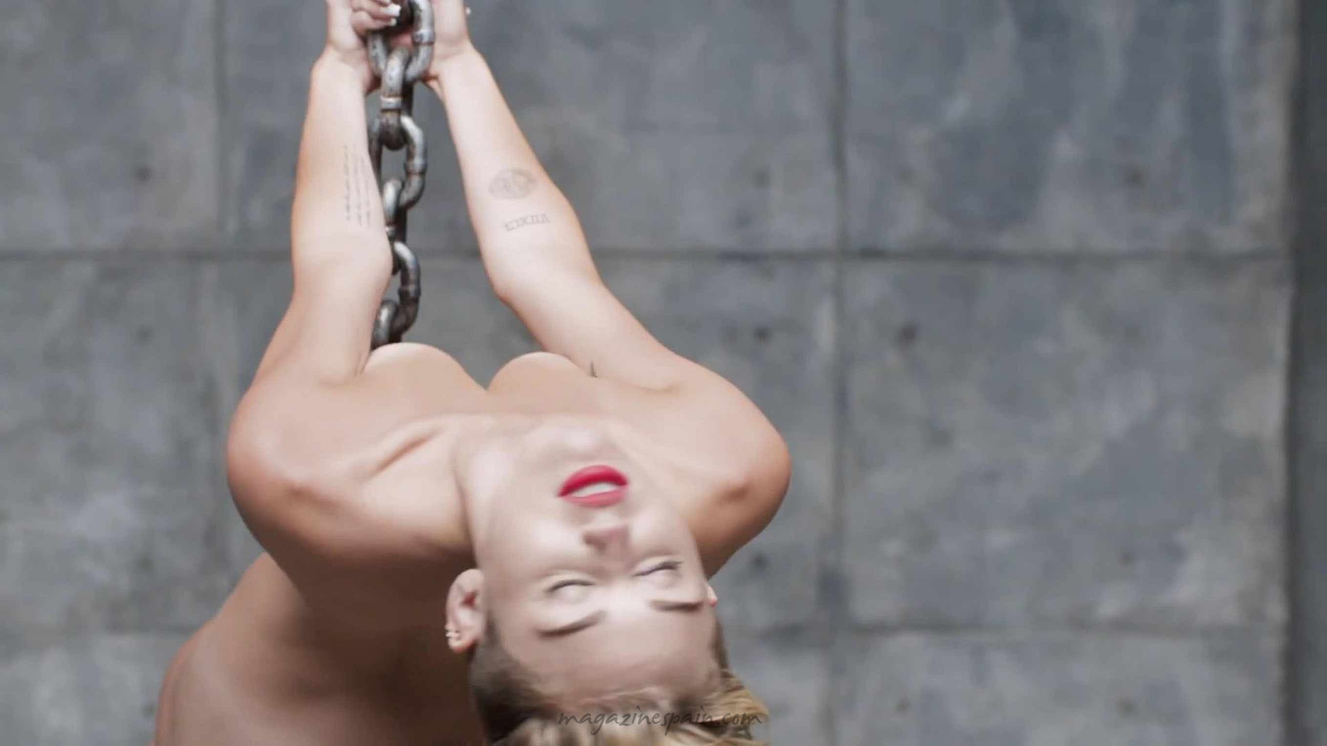 Miley Cyrus Anal