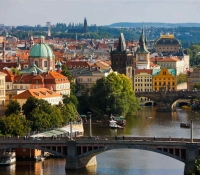 Casco antiguo de Praga y puente
