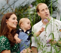 con sus padres en su primer cumpleaños julio 2014