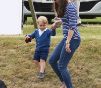 kate-middleton-con-su-hijo-en junio 2015