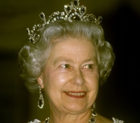 reina isabel II de inglaterra