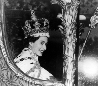 reina isabel II de inglaterra