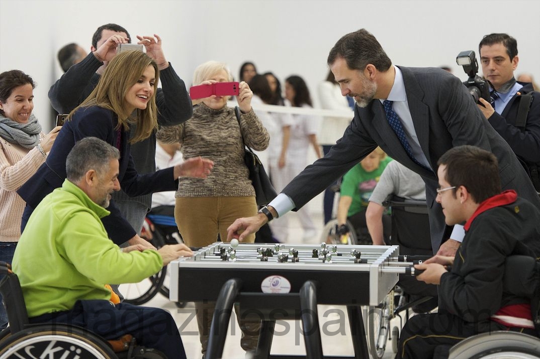 felipe y letizia en el hospital de paraplejicos de toledo febrero 2015