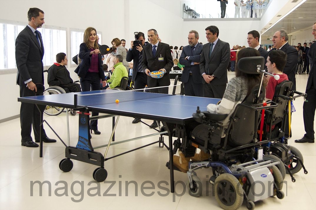 felipe y letizia en el hospital de paraplejicos de toledo febrero 2015