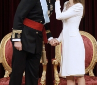 rey felipe y Dona Letizia tras el discurso de proclamacion ante las Cortes Generales del Rey Felipe junio 2014
