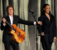 paul mccartney y rihanna