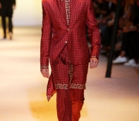 versace fashion week hombre