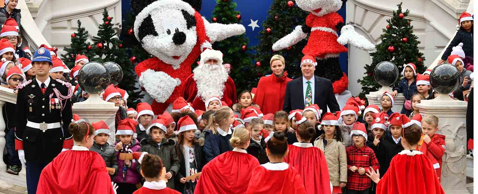 Los príncipes Alberto y Charlene inauguran la Navidad en Mónaco