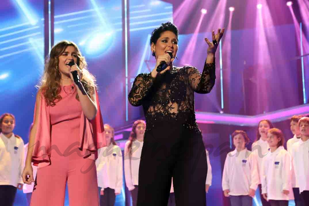 rosa lopez y amalia cantan juntas en operacion triunfo