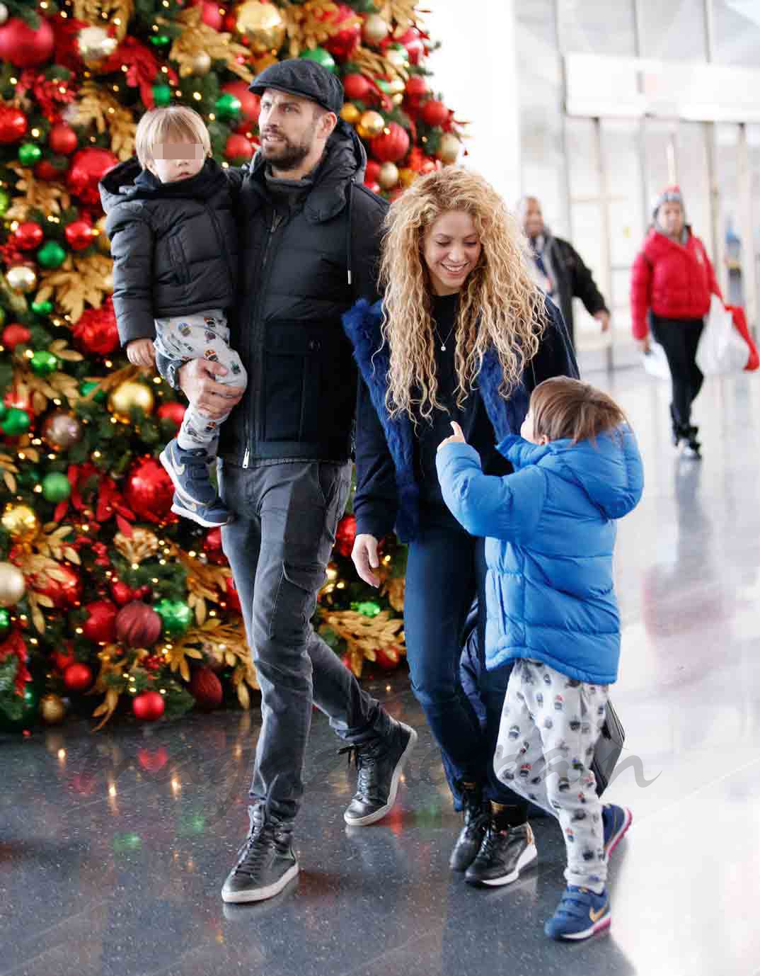 shakira y gerard pique vacaciones con sus hijos