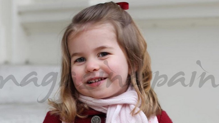 Las imágenes más entrañables de la princesa Charlotte en su primer día de guardería