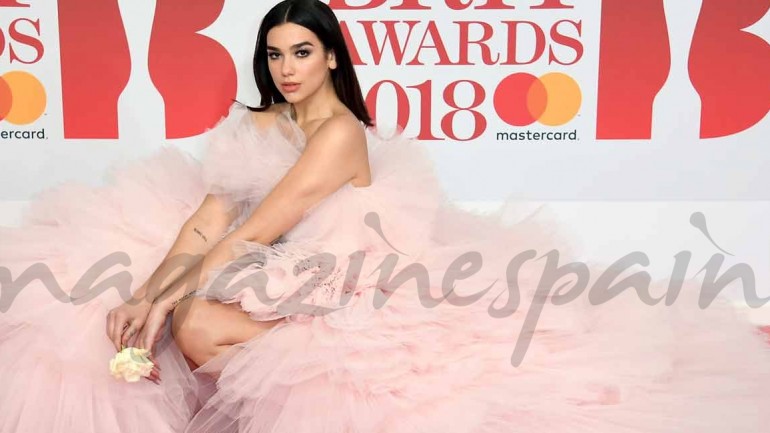 Lo mejor de la alfombra roja de los Brit Awards 2018