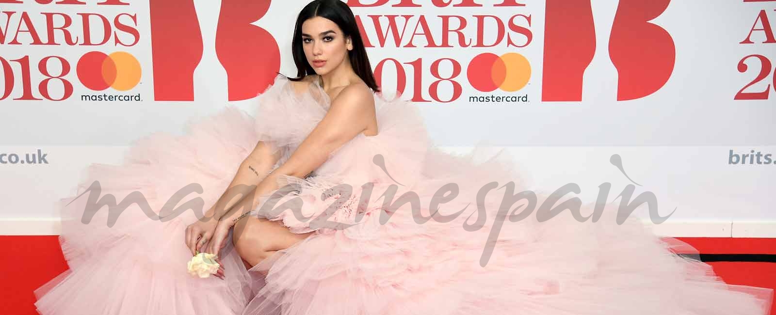 Lo mejor de la alfombra roja de los Brit Awards 2018