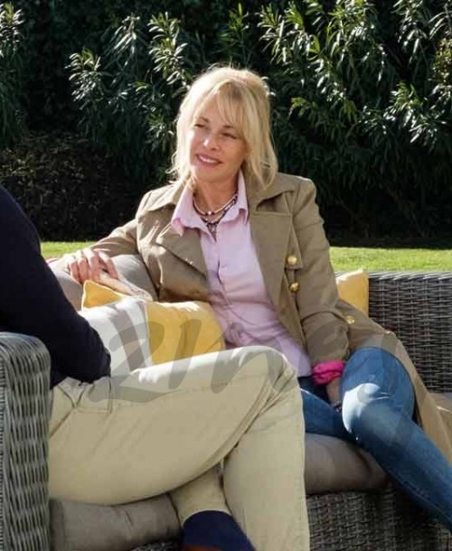 Belén Rueda se reencuentra con Antonio Resines en «Mi casa es la tuya»