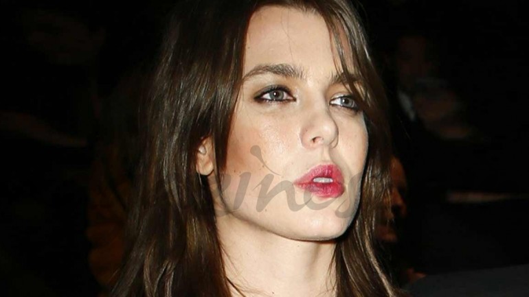 Carlota Casiraghi, fiel a su cita en París