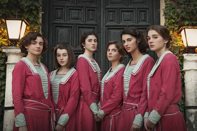 Elena Gallardo, Paula de la Nieta, Abril Montilla, Lucía Díez, Begoña Vargas y Carla Campra - La otra mirada- © RTVE