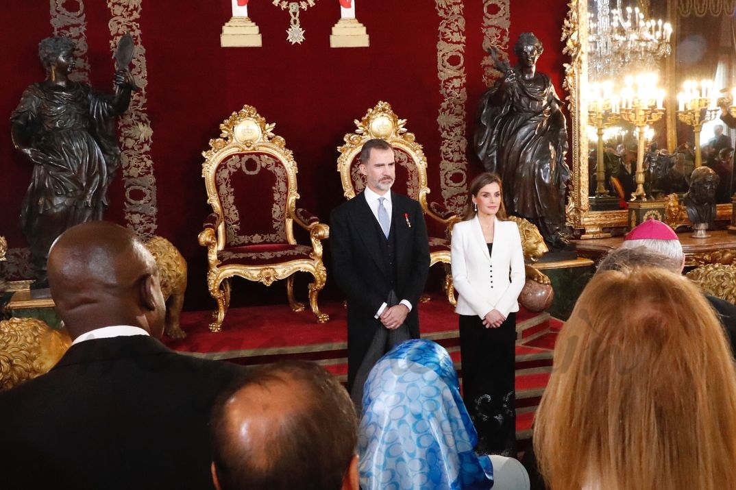 Los Reyes durante la recepción al Cuerpo Diplomático © Casa S.M. El Rey