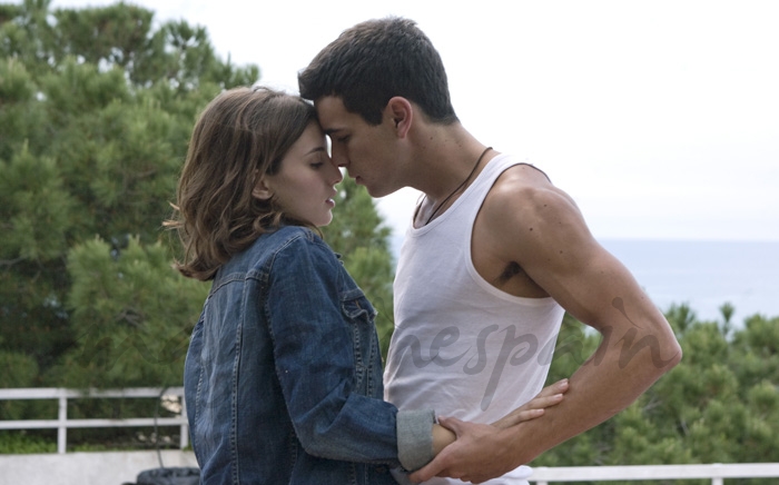 María Valverde y Mario Casas en "Tres metros sobre el cielo" - 2010