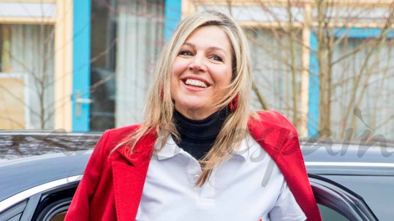 Las imágenes más divertidas de los Reyes de Holanda como voluntarios