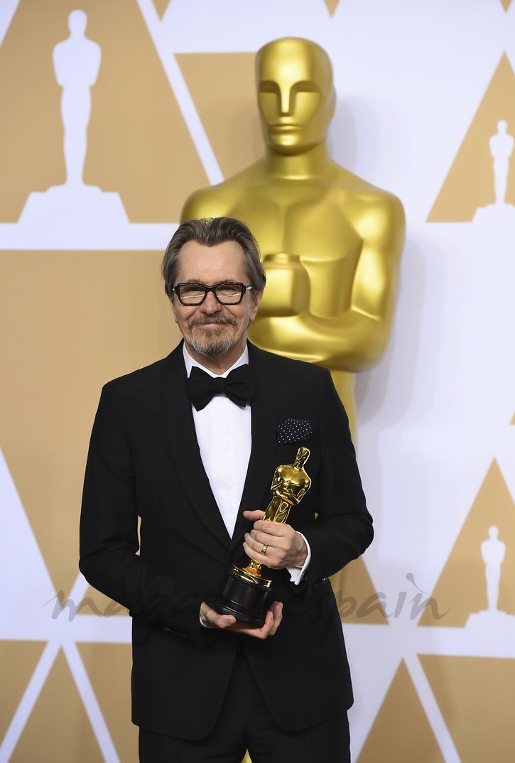 Gary Oldman Mejor Actor por El instante más oscuro