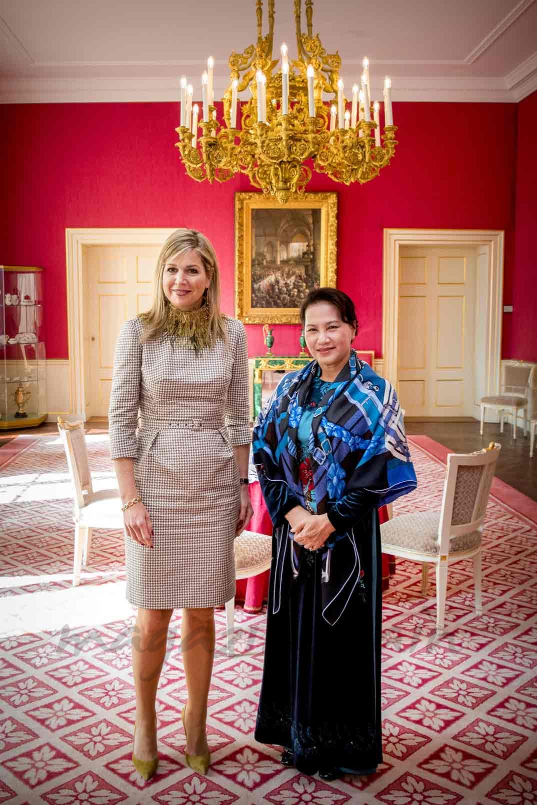 Reina Máxima de Holanda recibe a la mandataria vietnamita Nguyen Thi Kim Ngan