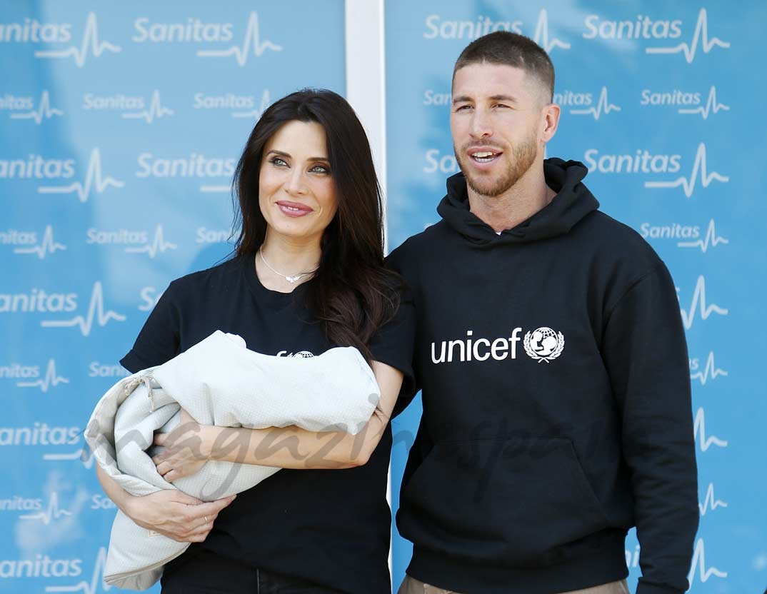 Sergio Ramos y Pilar Rubio con el pequeño Alejandro