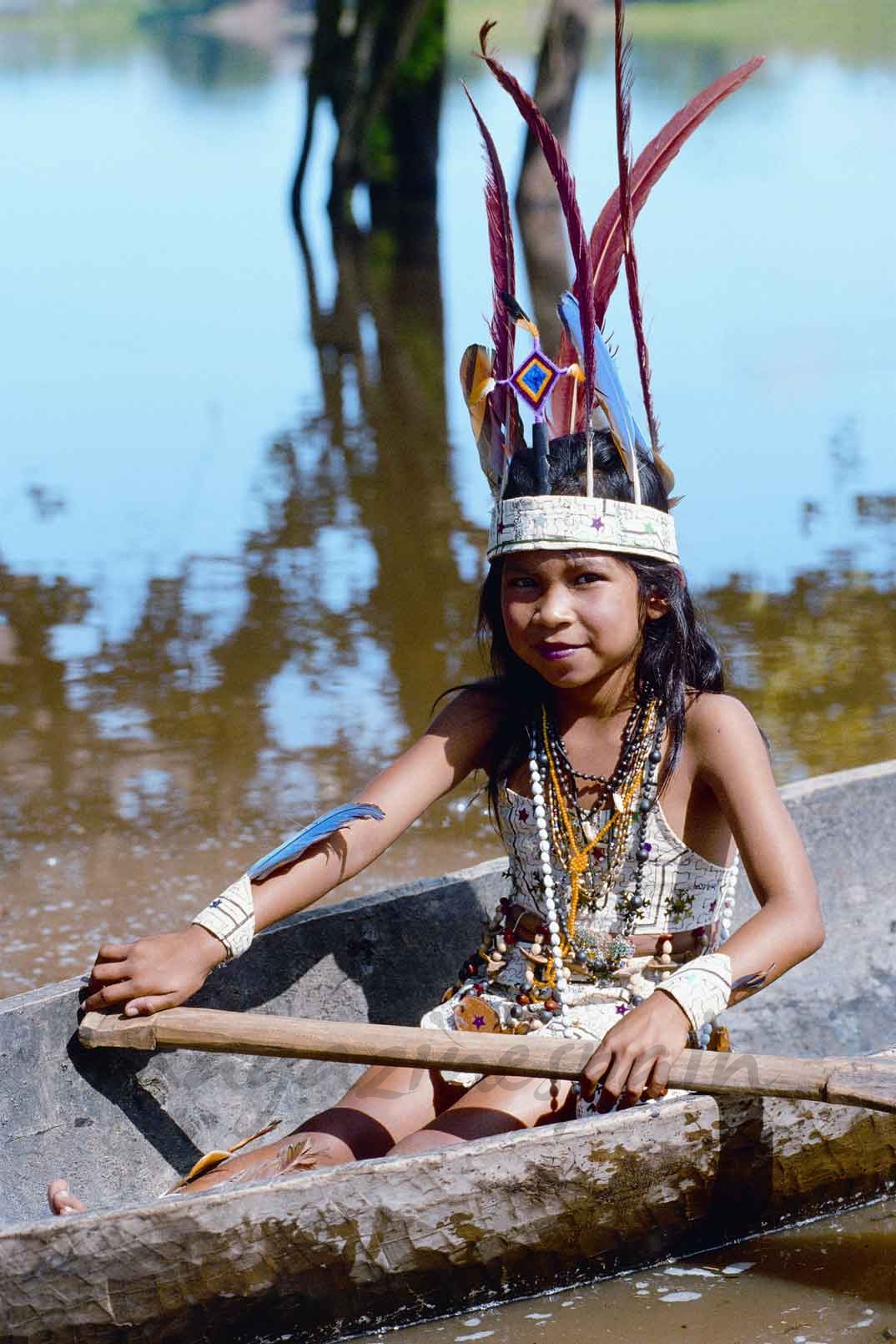 Amazonas Ucayali Niña Shipibo conibo Magali del Solar