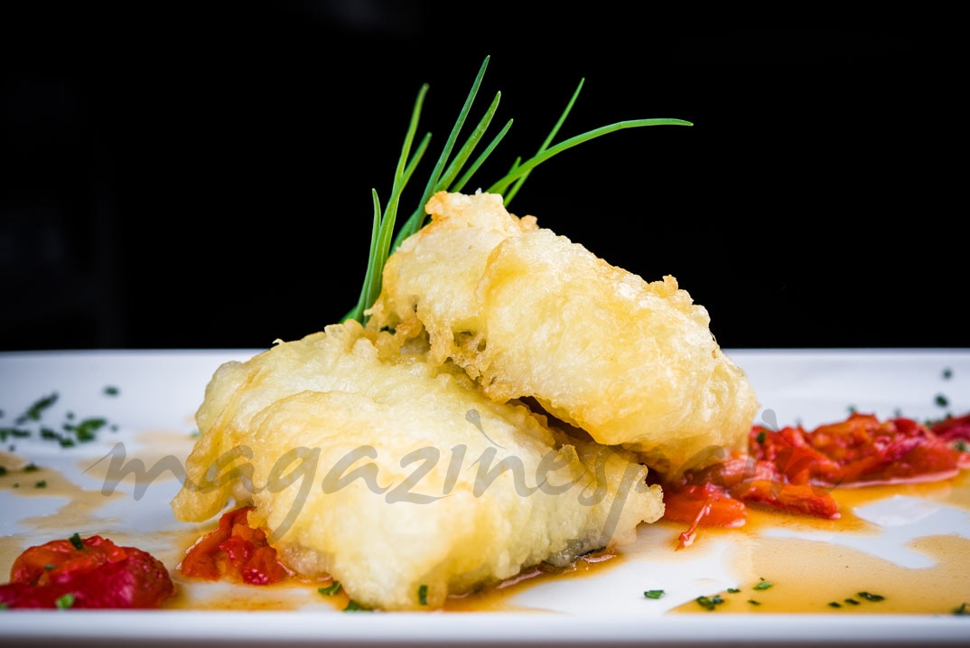 Bacalao en tempura y pimiento asado