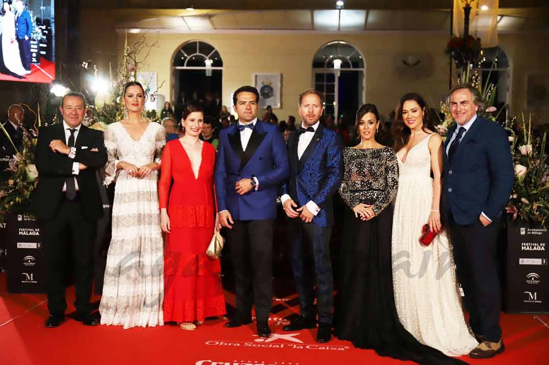 Alfonso Sánchez Alberto López, Mar Saura, Mari Paz Sayago, Carmen Canivell, José Luis García "Selu", Alfonso Valenzuela en la premiere de la película "El mundo es suyo"