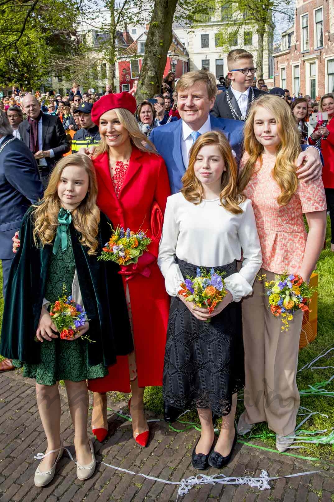 Los Reyes de Holanda con sus tres hijas