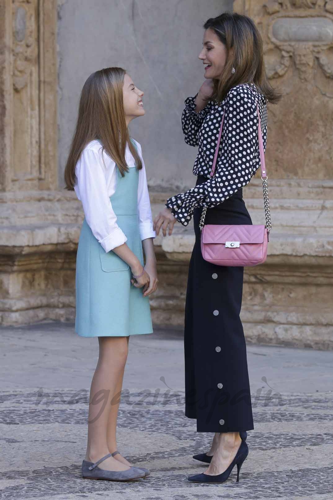 La Reina Letizia con la infanta Sofía