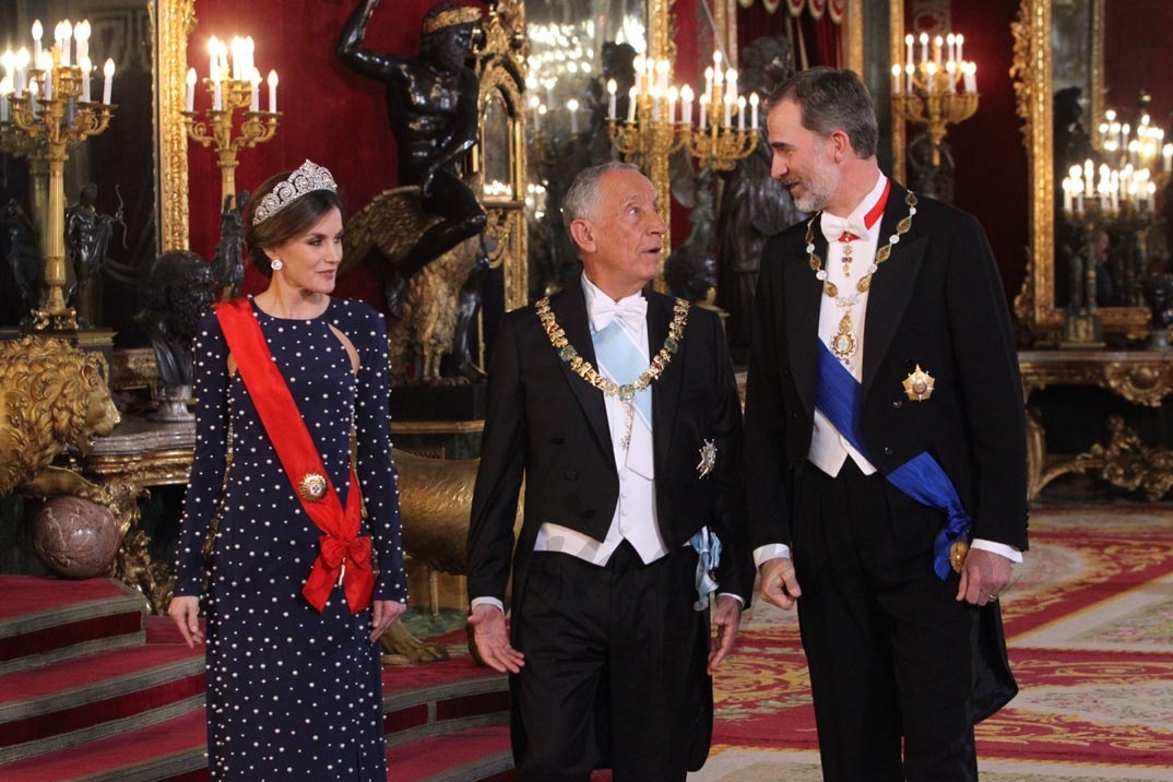 Reyes Felipe y Letizia con el Presidente de Portugal - Casa S.M. El Rey