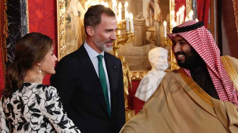 Los Reyes ofrecen un almuerzo en honor al Príncipe de Arabia