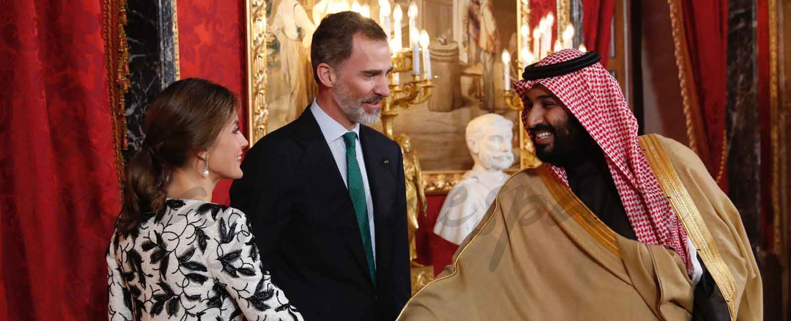 Los Reyes ofrecen un almuerzo en honor al Príncipe de Arabia
